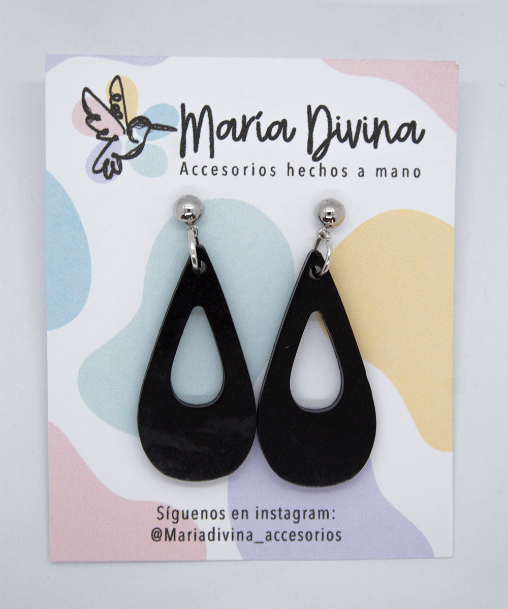 Aros medianos en forma de gota negros