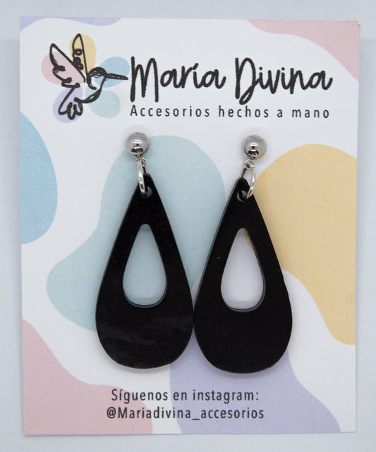 Aros medianos en forma de gota negros
