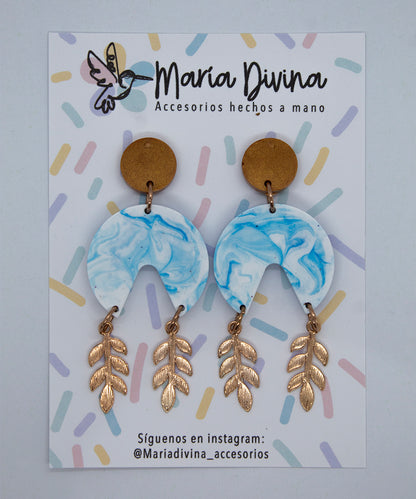 Aros colgantes marmolado celeste